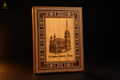 KI-Entwurf der Mosaik-Holzbox mit Stephansdom-Gravur